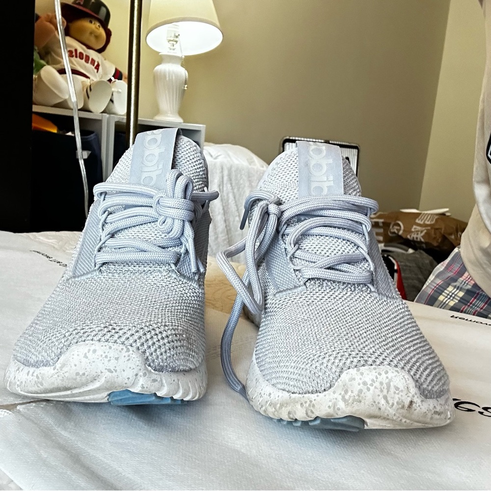 Adidas Kaptir 2.0 size 10